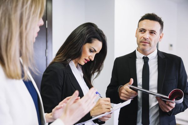 corporate-modern-business-people corporate-modern-business-people